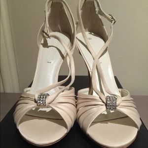 BCBG Olivia High Heels T Strap Sandal